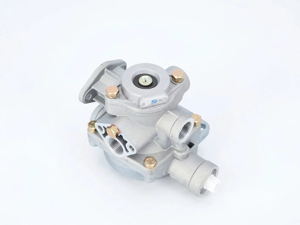 Trailer brake valve
